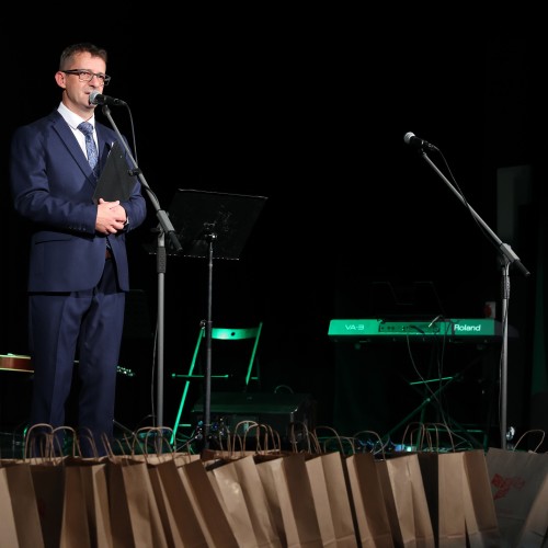 Samorządowa Szkoła Muzyczna w Ustrzykach Dolnych rozbrzmiała podczas inauguracji