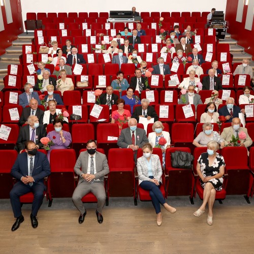 Złote i diamentowe gody 2021. Wręczono medale za długoletnie pożycie małżeńskie