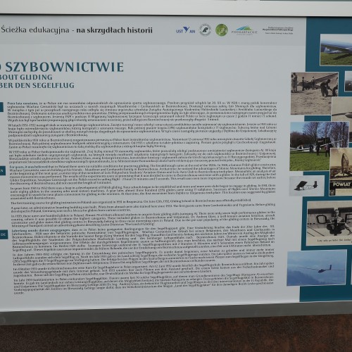 50-lecie Szkoły im. Bohaterów Lotnictwa w Ustjanowej Górnej