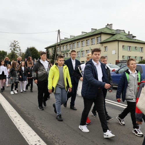 50-lecie Szkoły im. Bohaterów Lotnictwa w Ustjanowej Górnej