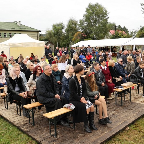 50-lecie Szkoły im. Bohaterów Lotnictwa w Ustjanowej Górnej
