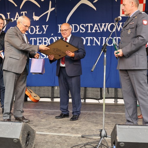 50-lecie Szkoły im. Bohaterów Lotnictwa w Ustjanowej Górnej