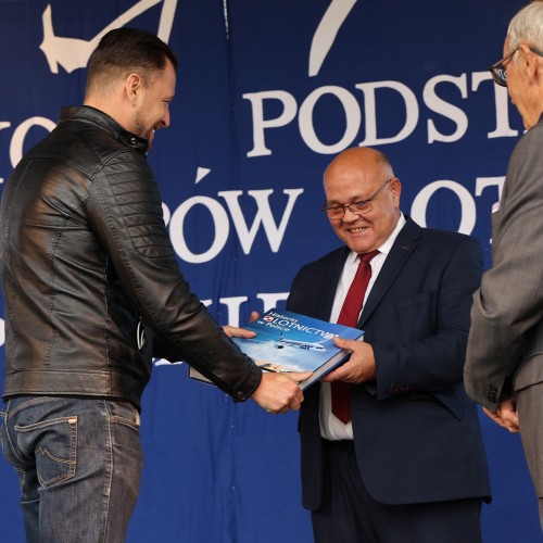 50-lecie Szkoły im. Bohaterów Lotnictwa w Ustjanowej Górnej