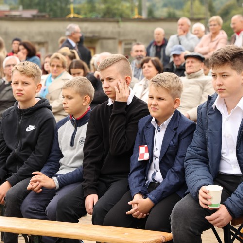 50-lecie Szkoły im. Bohaterów Lotnictwa w Ustjanowej Górnej