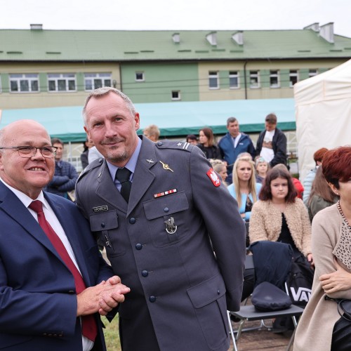 50-lecie Szkoły im. Bohaterów Lotnictwa w Ustjanowej Górnej