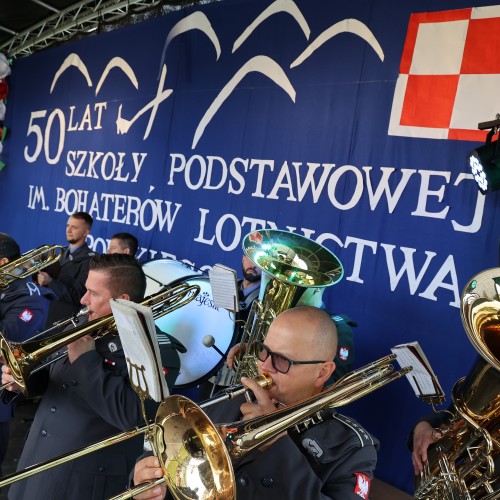 50-lecie Szkoły im. Bohaterów Lotnictwa w Ustjanowej Górnej
