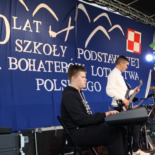 50-lecie Szkoły im. Bohaterów Lotnictwa w Ustjanowej Górnej