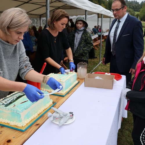 50-lecie Szkoły im. Bohaterów Lotnictwa w Ustjanowej Górnej