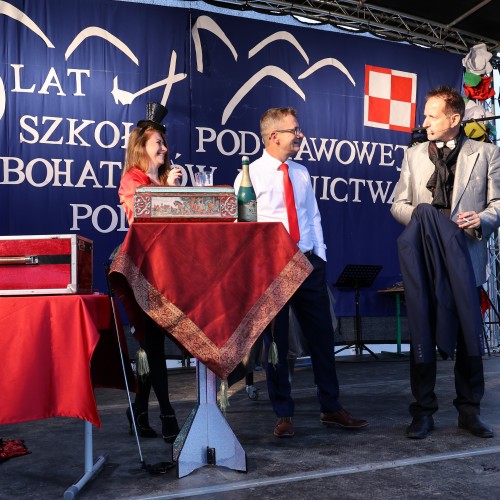 50-lecie Szkoły im. Bohaterów Lotnictwa w Ustjanowej Górnej