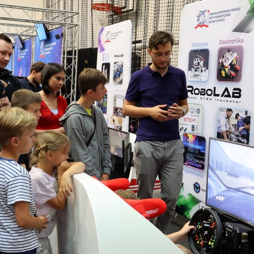 Dzień Nowych Technologii - Ustrzyki Dolne kulturalnie