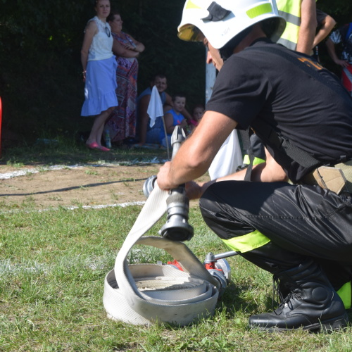 Gminne zawody sportowo-pożarnicze w Łodynie