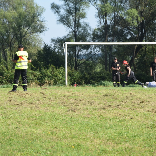 Gminne zawody sportowo-pożarnicze w Łodynie