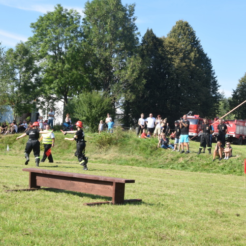 Gminne zawody sportowo-pożarnicze w Łodynie