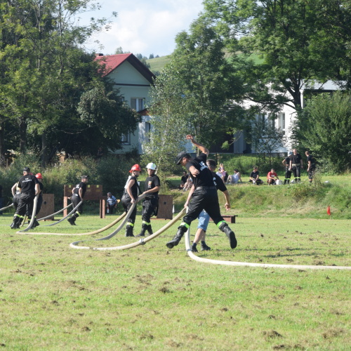 Gminne zawody sportowo-pożarnicze w Łodynie
