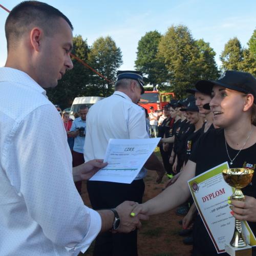 Gminne zawody sportowo-pożarnicze w Łodynie