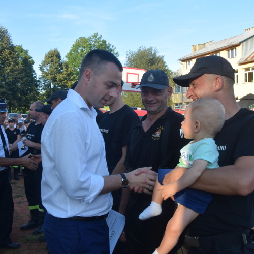 Gminne zawody sportowo-pożarnicze w Łodynie