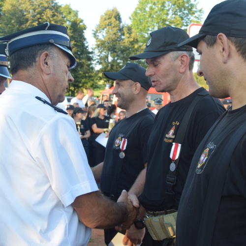 Gminne zawody sportowo-pożarnicze w Łodynie
