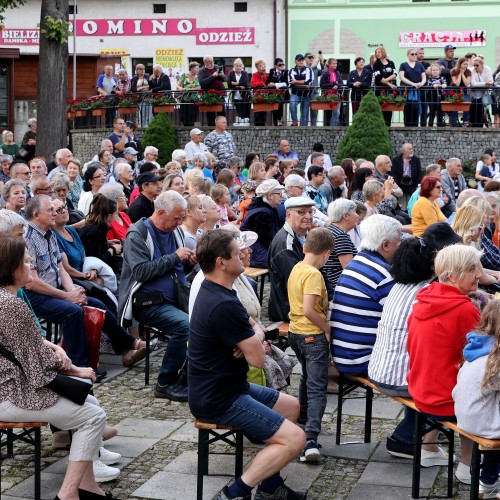 Koncert Zespołu Huculija i Zespołu Tańca Bandanki