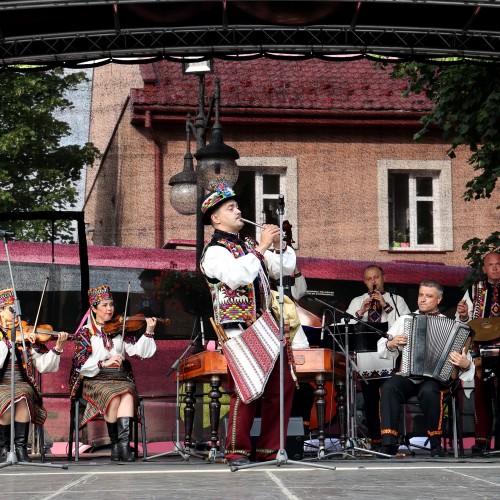 Koncert Zespołu Huculija i Zespołu Tańca Bandanki