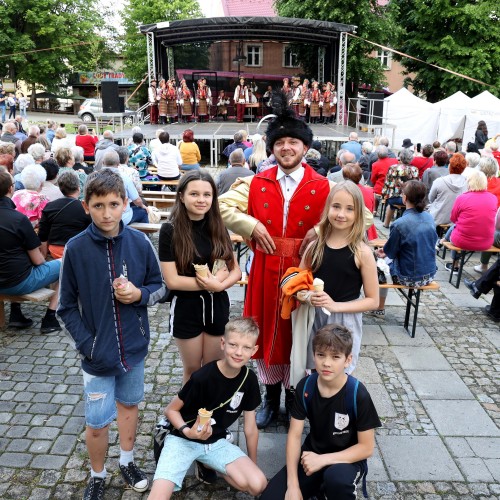 Koncert Zespołu Huculija i Zespołu Tańca Bandanki