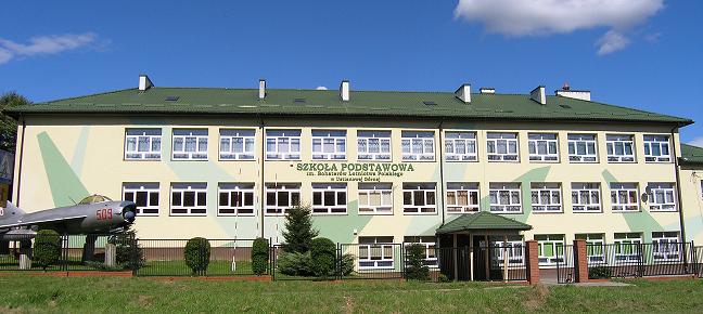 Sztandar dla Szkoły Podstawowej w Ustjanowej Górnej