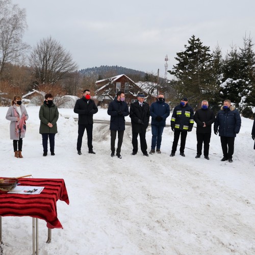 Przekazanie samochodu dla OSP Krościenko