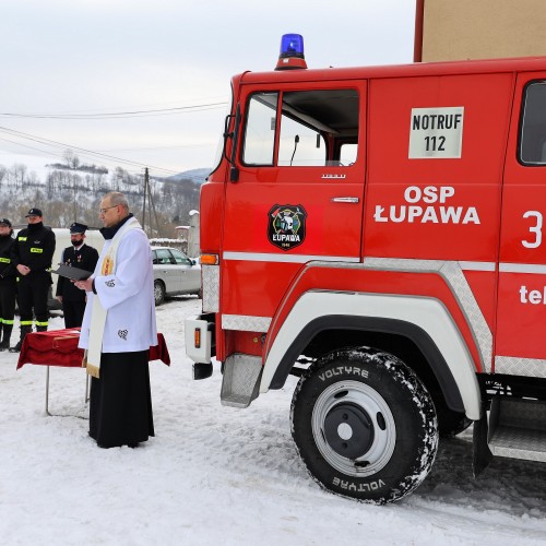 Przekazanie samochodu dla OSP Krościenko