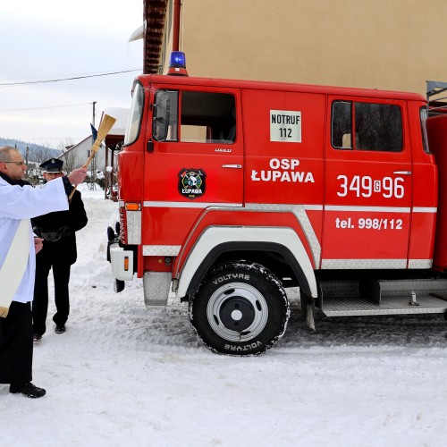 Przekazanie samochodu dla OSP Krościenko