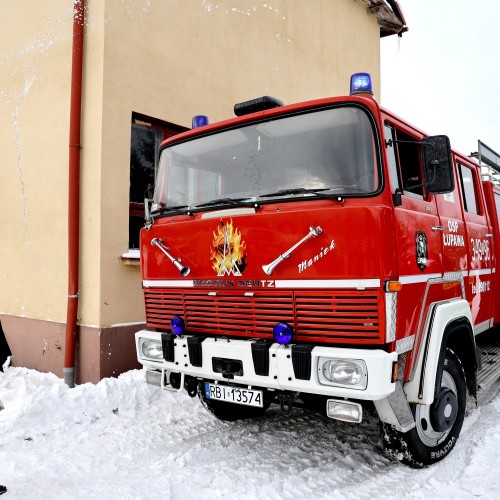 Przekazanie samochodu dla OSP Krościenko