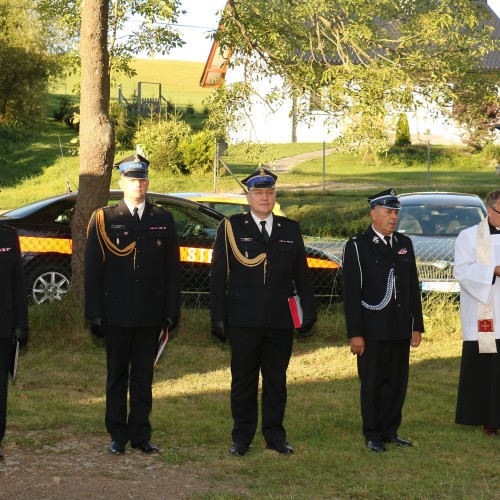 Przekazanie samochodu dla OSP Łodyna