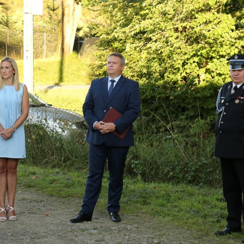 Przekazanie samochodu dla OSP Łodyna