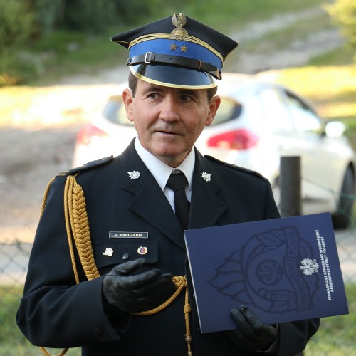 Przekazanie samochodu dla OSP Łodyna