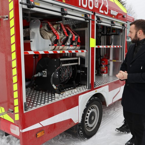 Przekazanie samochodu dla OSP Wojtkówka