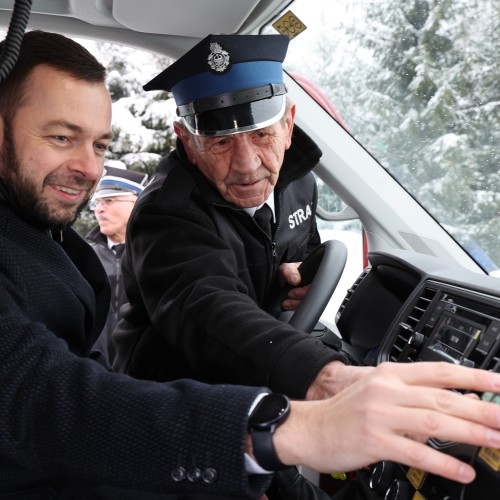 Przekazanie samochodu dla OSP Wojtkówka