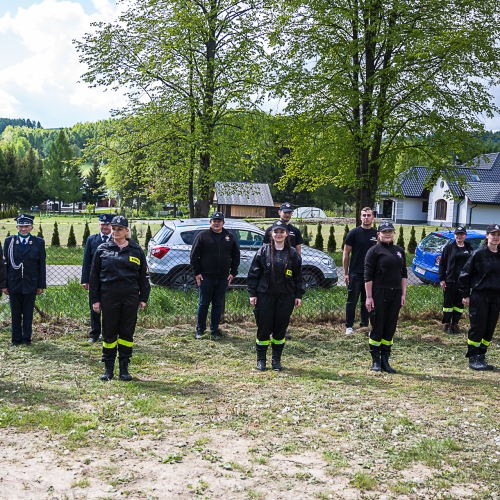 Przekazanie samochodu OSP Chwaniów