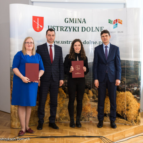 Stypendia i nagrody Burmistrza Ustrzyk Dolnych