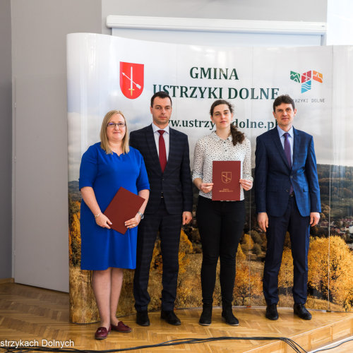Stypendia i nagrody Burmistrza Ustrzyk Dolnych