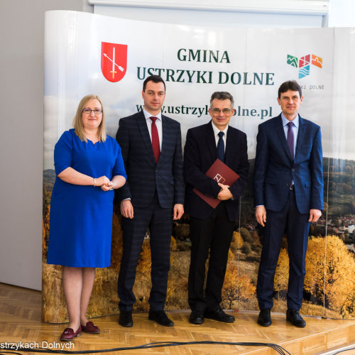 Stypendia i nagrody Burmistrza Ustrzyk Dolnych