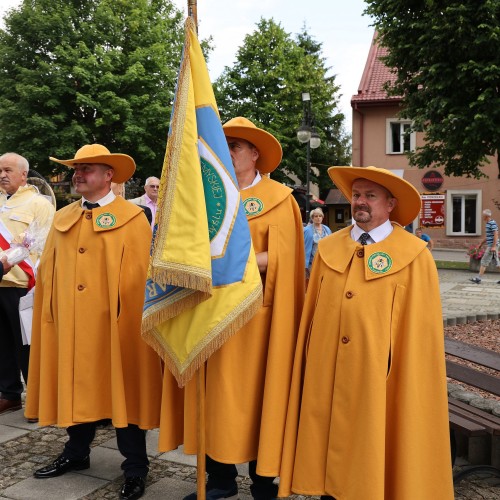 Uroczystość nadania sztandaru Koła Pszczelarzy