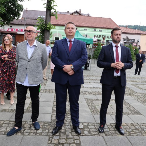 Uroczystość nadania sztandaru Koła Pszczelarzy