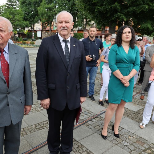 Uroczystość nadania sztandaru Koła Pszczelarzy
