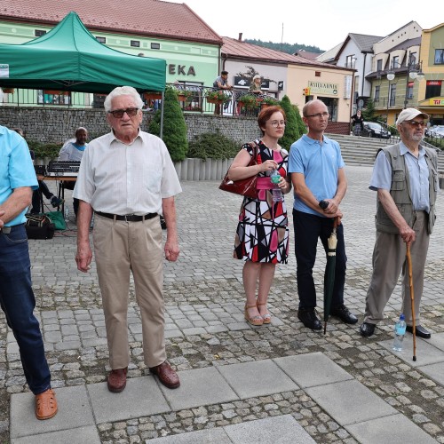 Uroczystość nadania sztandaru Koła Pszczelarzy