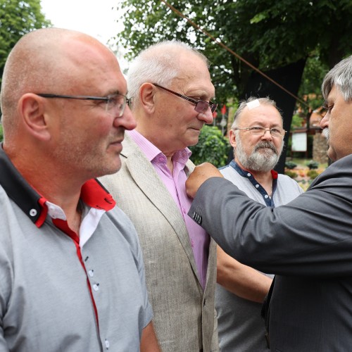Uroczystość nadania sztandaru Koła Pszczelarzy