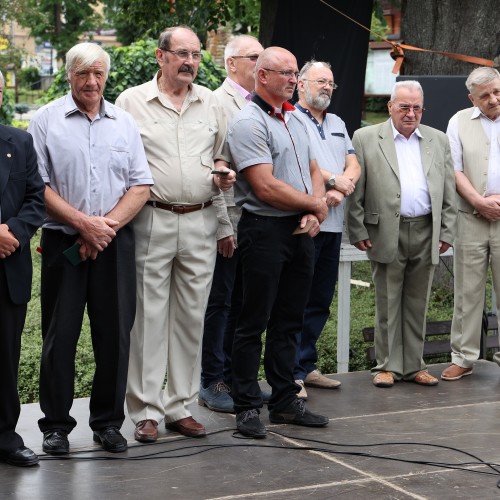 Uroczystość nadania sztandaru Koła Pszczelarzy