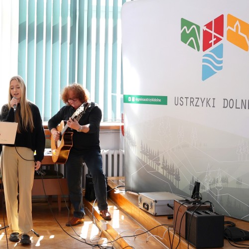 Wręczenie stypendiów i nagród Burmistrza Ustrzyk Dolnych 