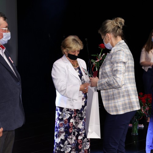 Złote i diamentowe gody 2021. Wręczono medale za długoletnie pożycie małżeńskie